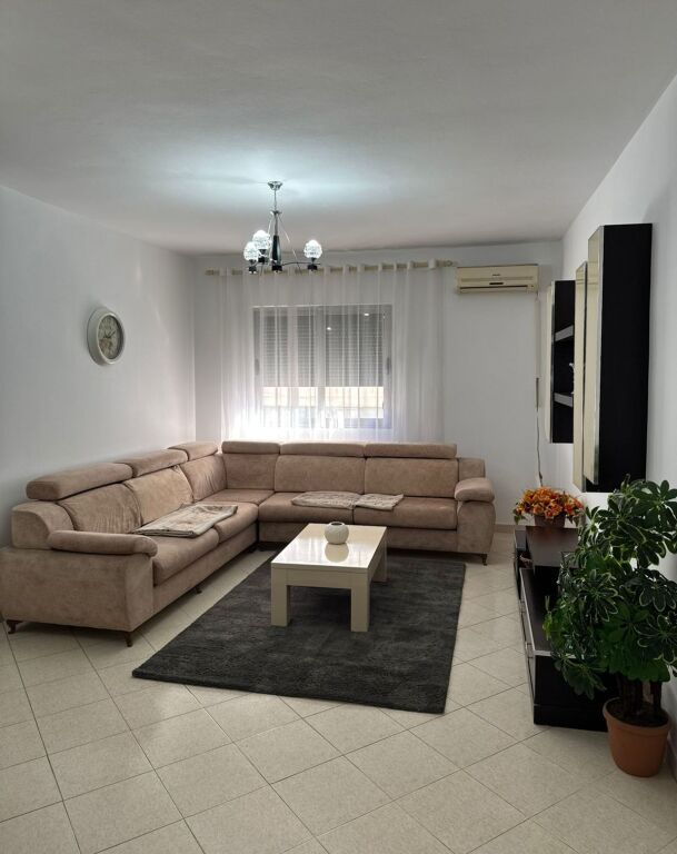 Apartment 3+1+2 for rent in Astir !