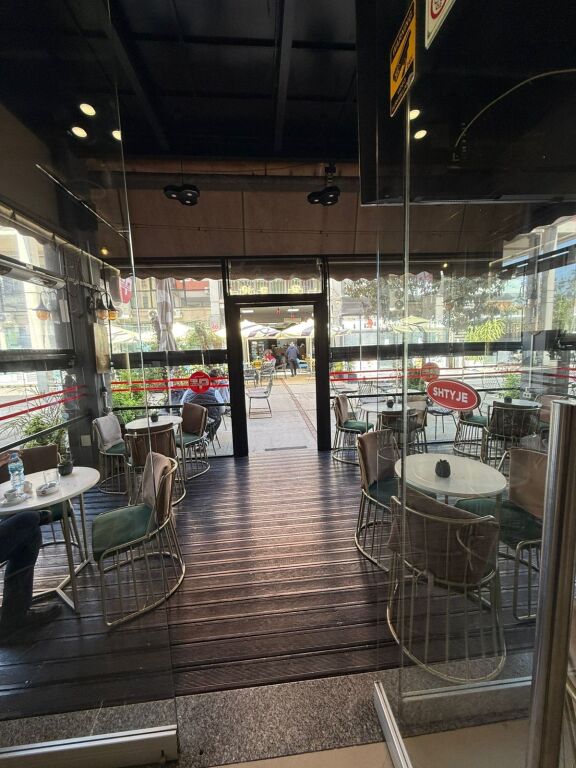 Prane Bllokut Gintash, Laprake, TiraneBiznes Bar - Kafe!