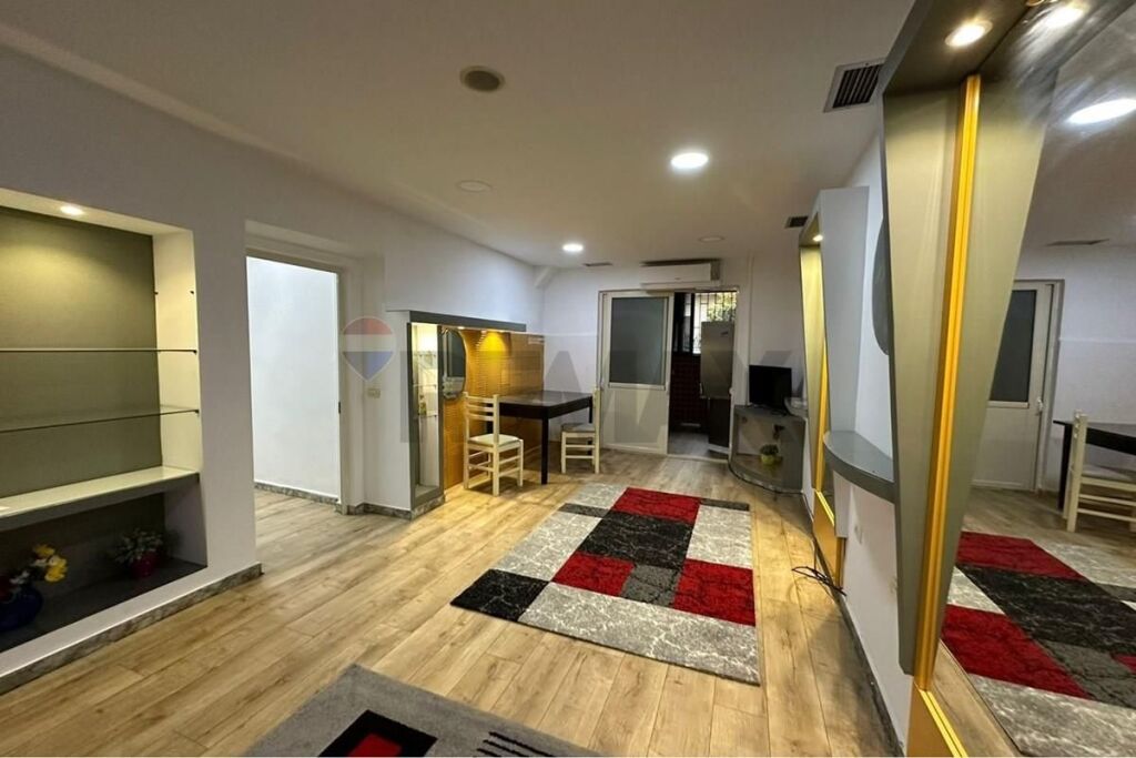 Apartament - Për Qira/Qiradhënie - Liceu Artistik, Tiranë