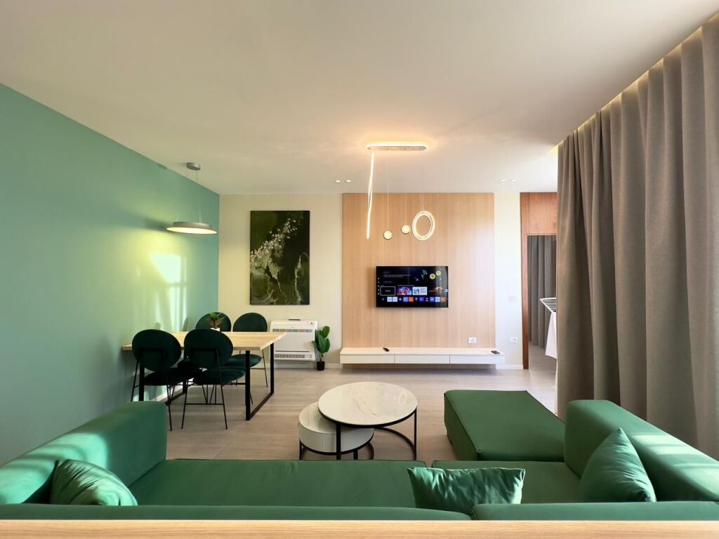 🌊 Daily Rent – Luxury Apartment near the Sea