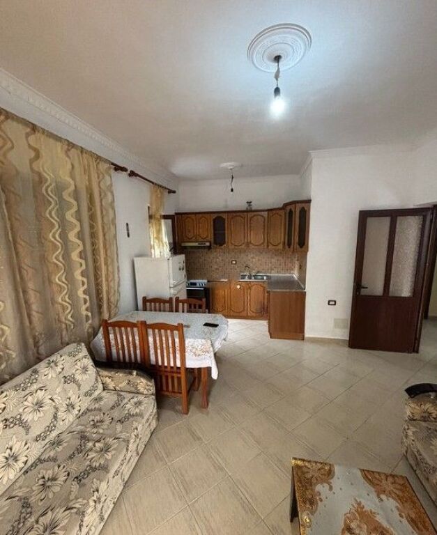 🏡 Jepet me qera apartament 2+1 + post parkimi te Vilat e Bamir Topit, Fresk.