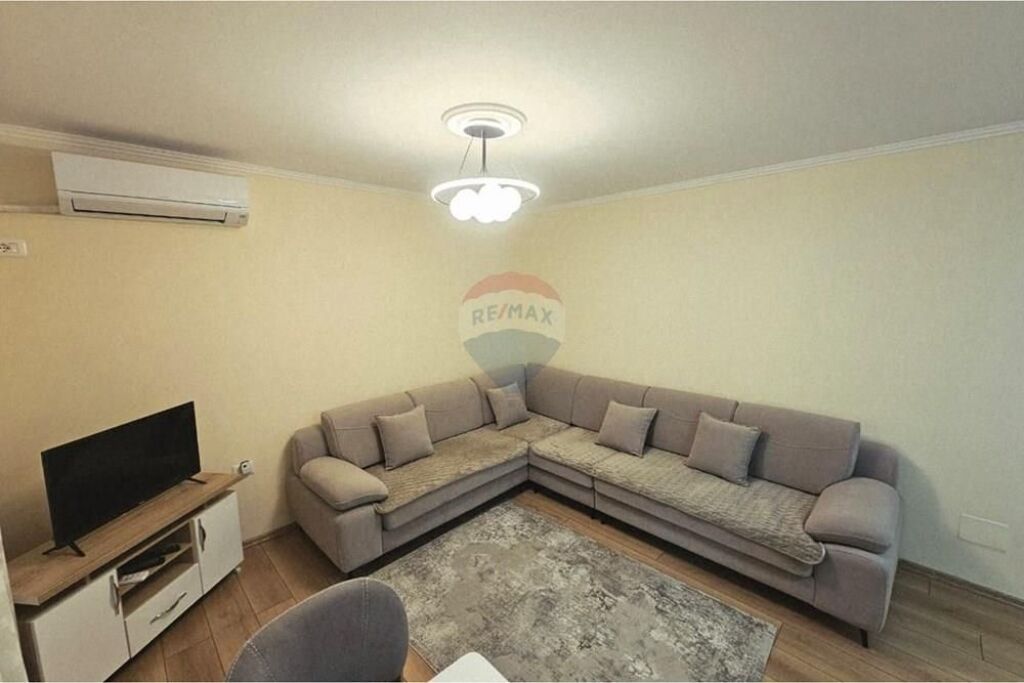 Appartamento - In Vendita - Via Elbasan, Tirana