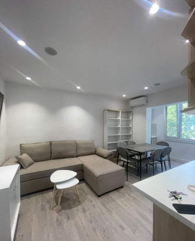 1+1 for rent at Harry Fultz