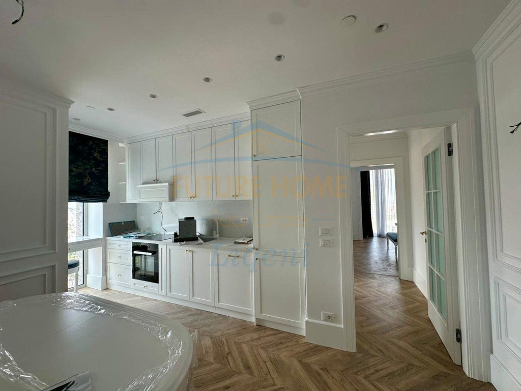 SHITET APARTAMENT 2+1+2 NE DOWNTOWN ONE , RRUGA ELBASANIT