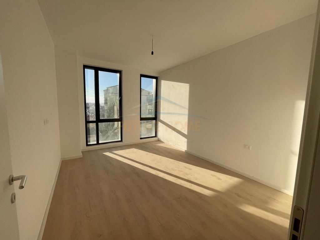 In vendita 1+1, Platinum Residence, Bulevardi i Ri. PRM60872