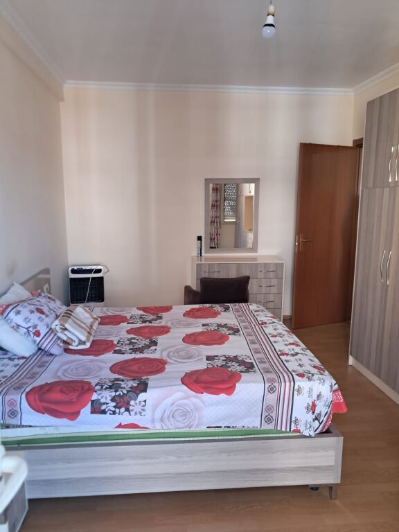 🏢Tek Ish Parku Aurobuzave,prane Report Tv jepet me qera apartament 1+1, i mobiluar. 45,000 Leke
