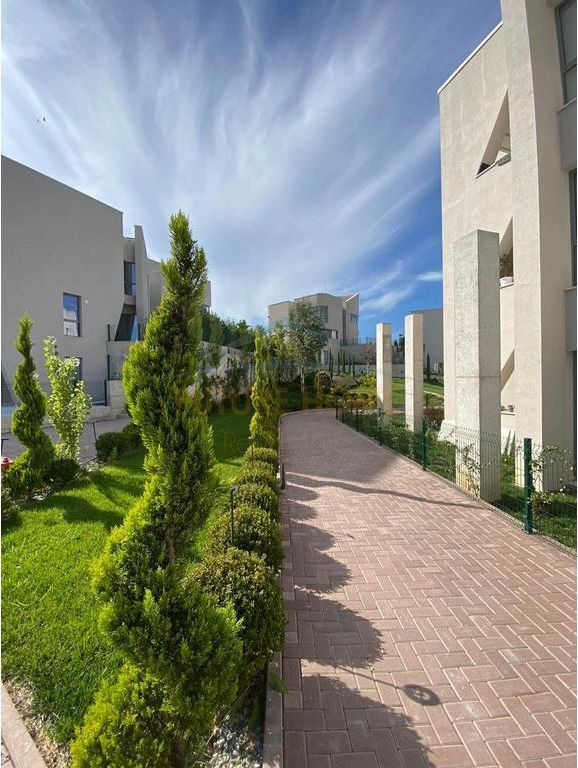 Qera, Vile 3-Kateshe, Kompleksi "Green Valley", Liqeni i Thate, Tirane