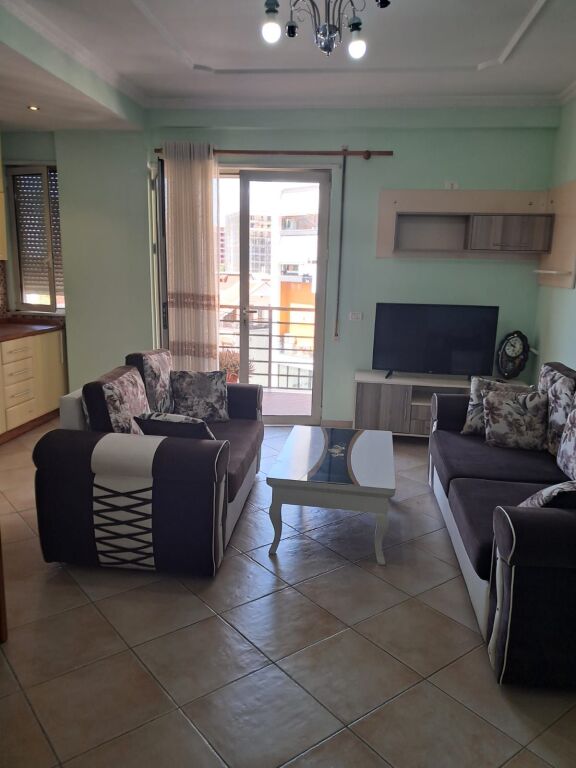🏢Tek Ish Parku Aurobuzave,prane Report Tv jepet me qera apartament 1+1, i mobiluar. 45,000 Leke