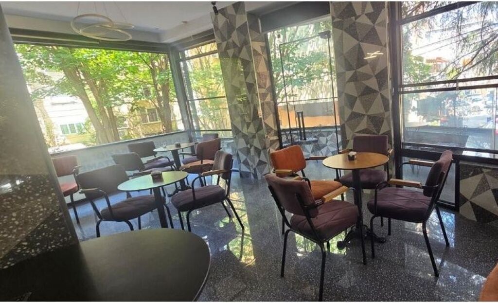 ✨ Opportunity ✨ Commercial premises €650 near Mine Peza Street