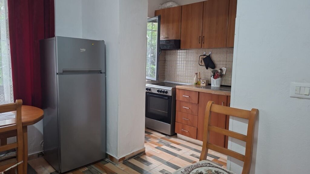 Affitto | Apartament 2 + 1 | Shkolla e Bashkuar | 500 €/mese