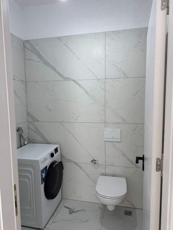 🏢Via 5 Maji, City Garden Residence affitta appartamento 2+1+2, arredato.  50,000 Leke