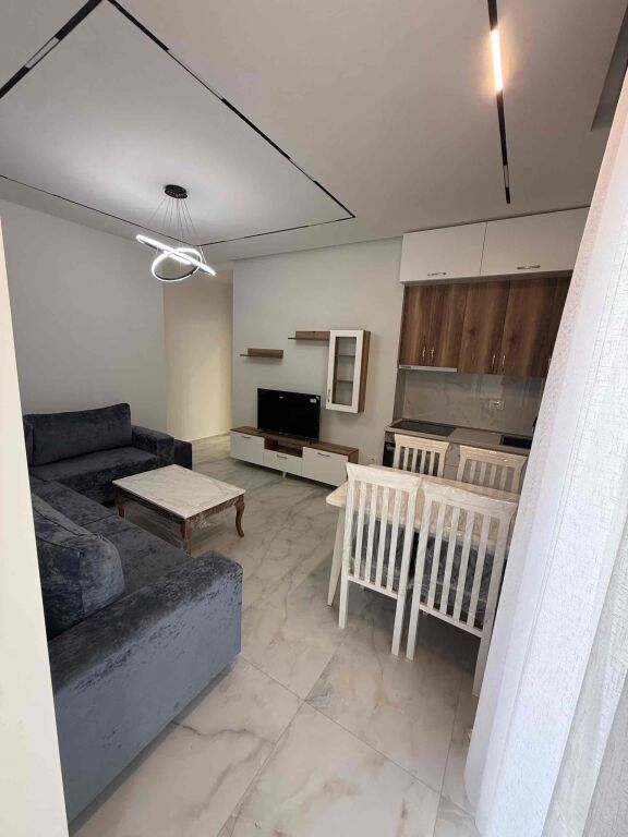 Rent | Shtëpi private 1 + 1 | Paskuqan | 300 €/month