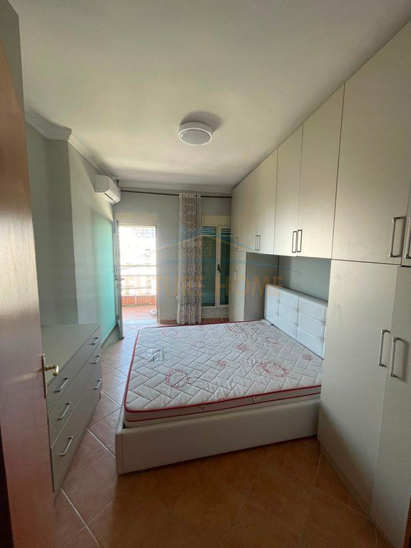 Rent, Apartment 2+1+2, "Jordan Misja" Street, Tirana