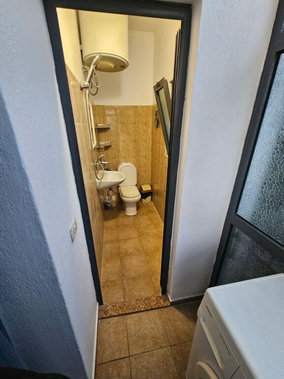 Qera | Apartament 1 + 1 | Rruga Todi Shkurti | 300 €/muaj