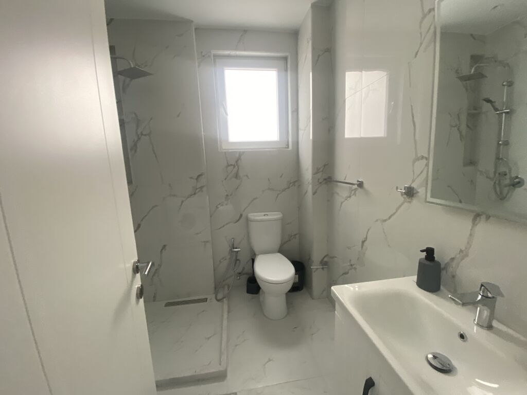 Apartment 2+1 + parking space for rent Kodra e Priftit