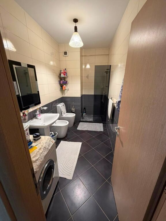 Shitet Apartament 1+1 me mundësi konvertimi në 2+1