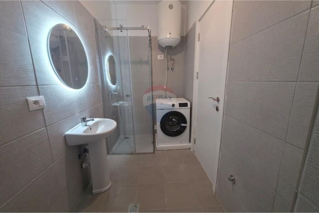 Condominio/Appartamento - In Affitto/Locazione - Casa Italia, Tirana
