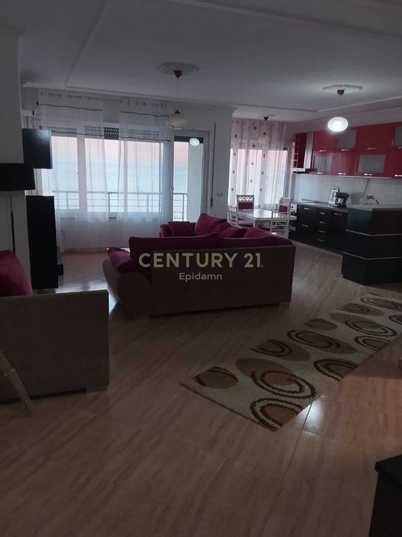 JEPET ME QERA APARTAMENT 3+1+2 NE CURRILA !