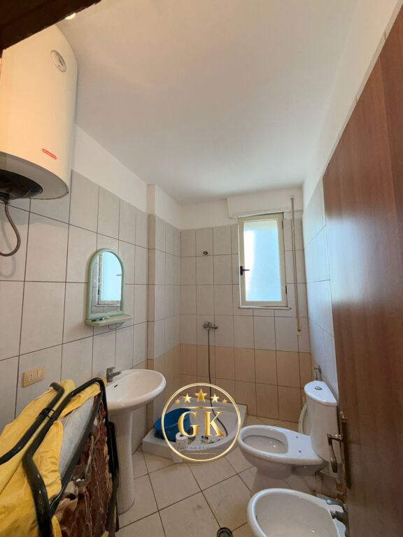 🏡 SHITET APARTAMENT 2+1 me 2 ballkone