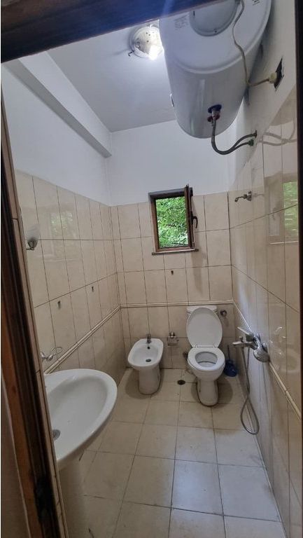 Shitet, Apartament 3+1+2+Depo, Rruga e Kavajës, Tirane