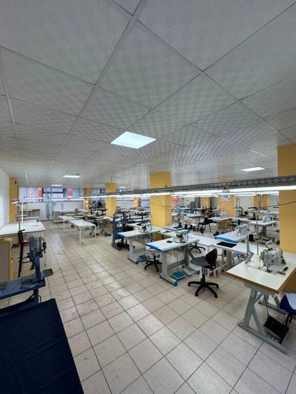 Fully Equipped Garment Factory for Rent – 1,400 m²