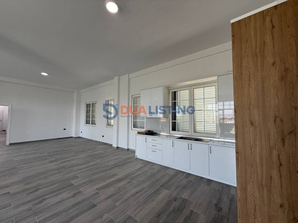 We rent a 4+1 apartment for residence or office in Paskuqan!