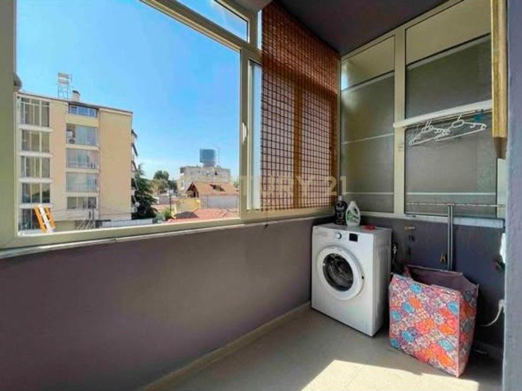 Appartamento 1+1+ cucina separata al Bulevardi Zogu i Pare!