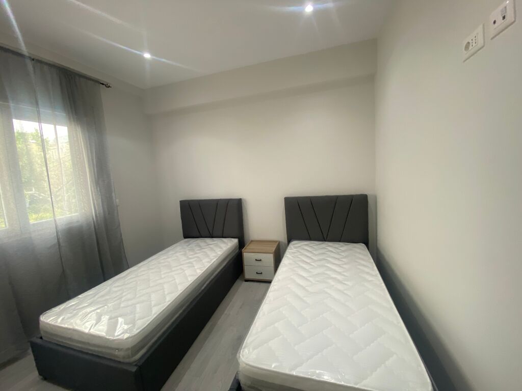 Apartment 2+1 + parking space for rent Kodra e Priftit