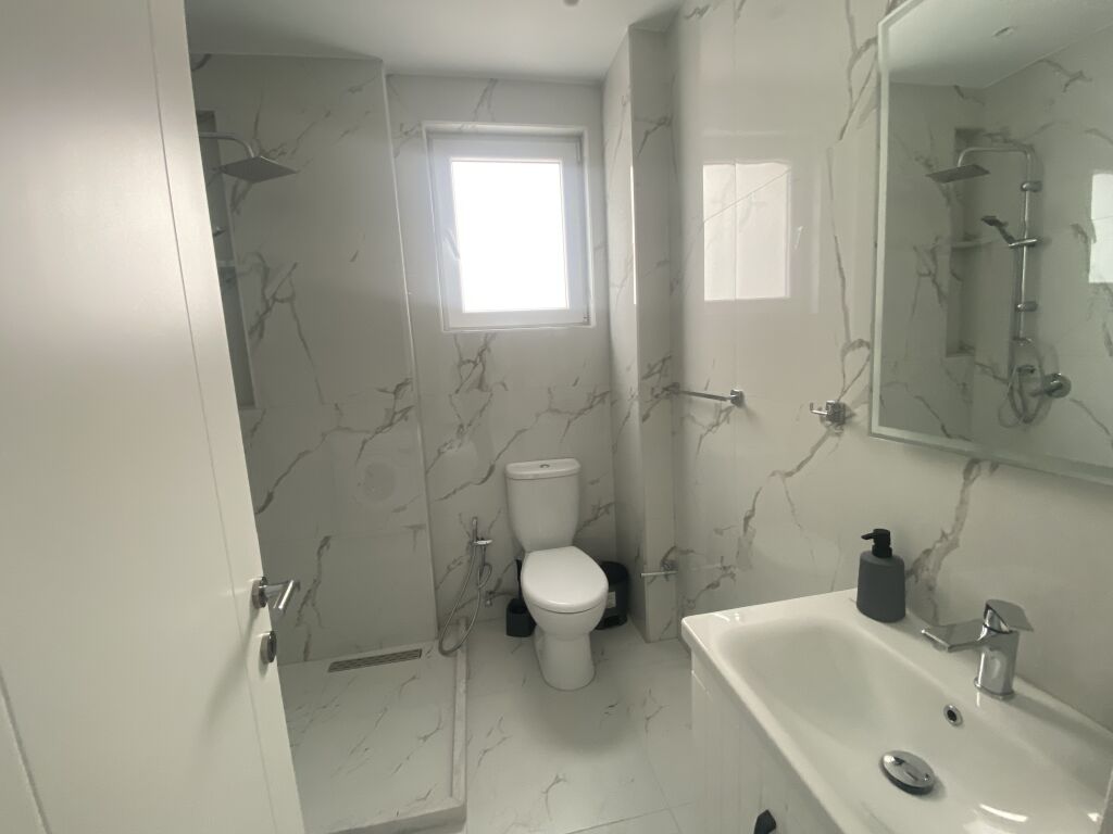 Apartment 2+1 + parking space for rent Kodra e Priftit