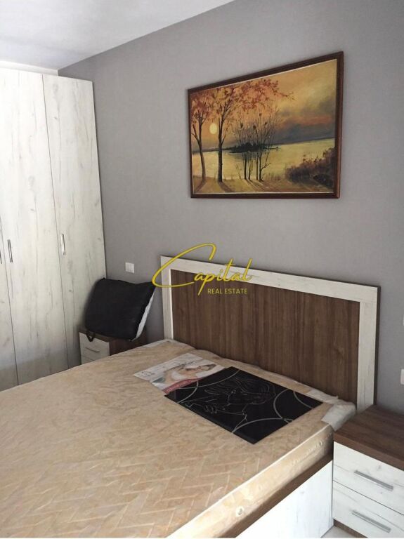 GARSONIERE ME QIRA 40 M2 RRUGA FORTUZI 45.000 LEKE