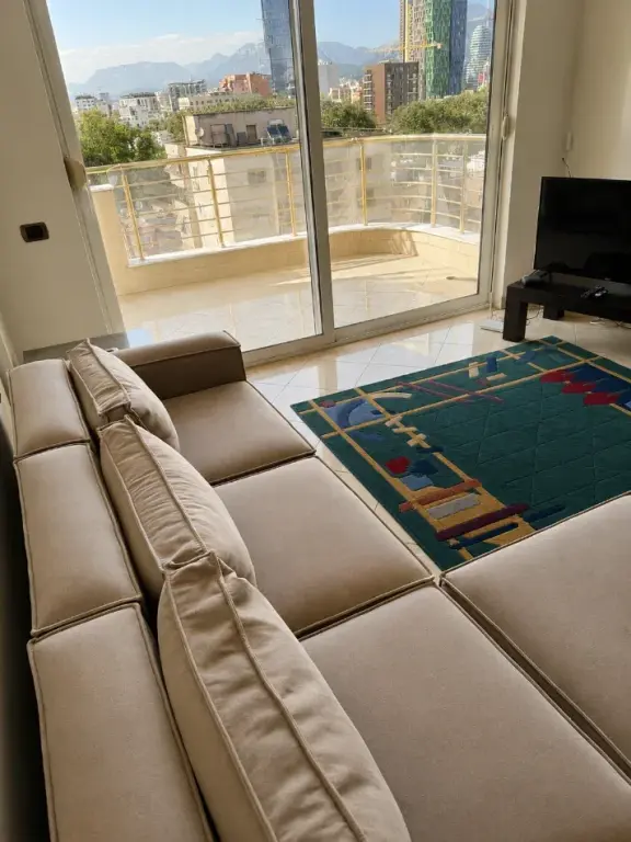 Affitto | Apartament 2 + 1+2+Ballkon | Rruga Sami Frashëri | 850 €/mese