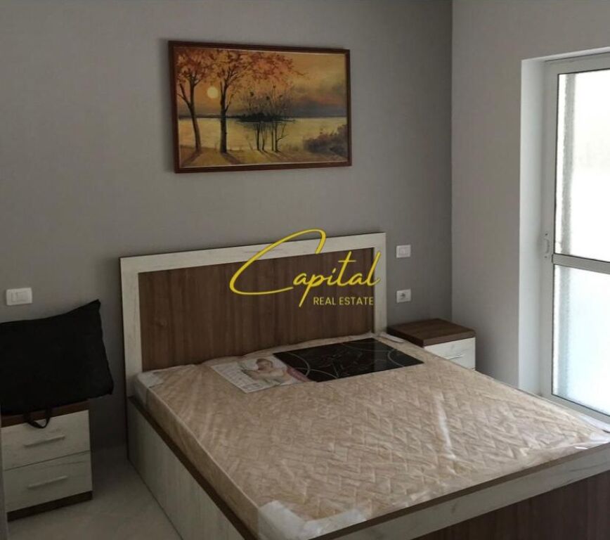 GARSONIERE ME QIRA 40 M2 RRUGA FORTUZI 45.000 LEKE