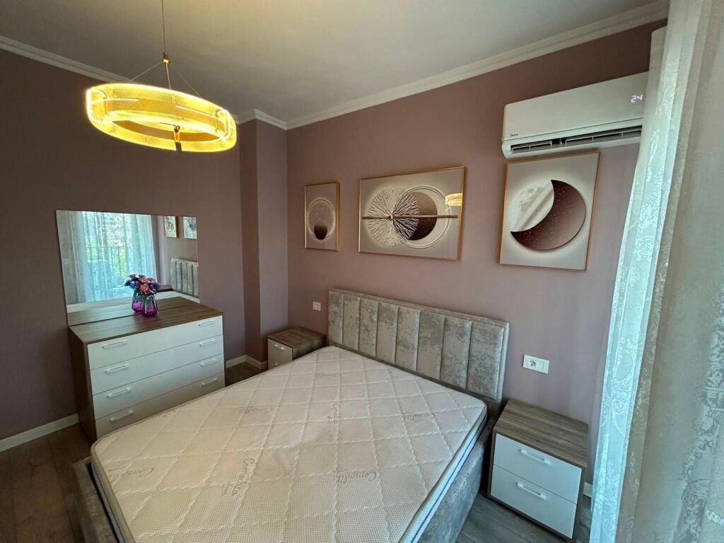 Affitto | Apartament 2 + 1 | Rruga e Barrikadave | 750 €/mese