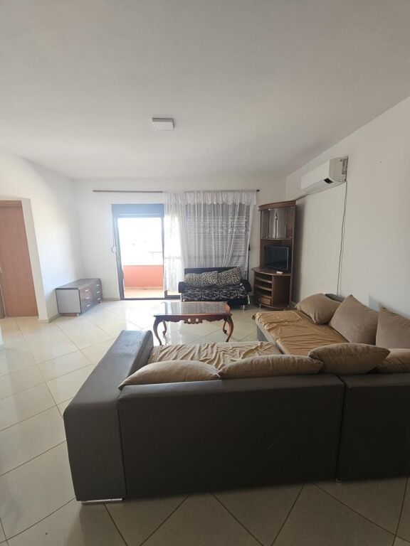 Jepet me Qira Apartament 2+1 – Zona e Galaktikut, Durrës