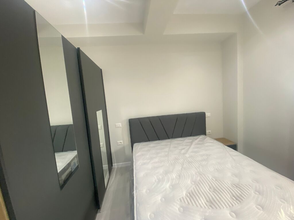 Apartament 1+1+ post parkim Kodra e Priftit !