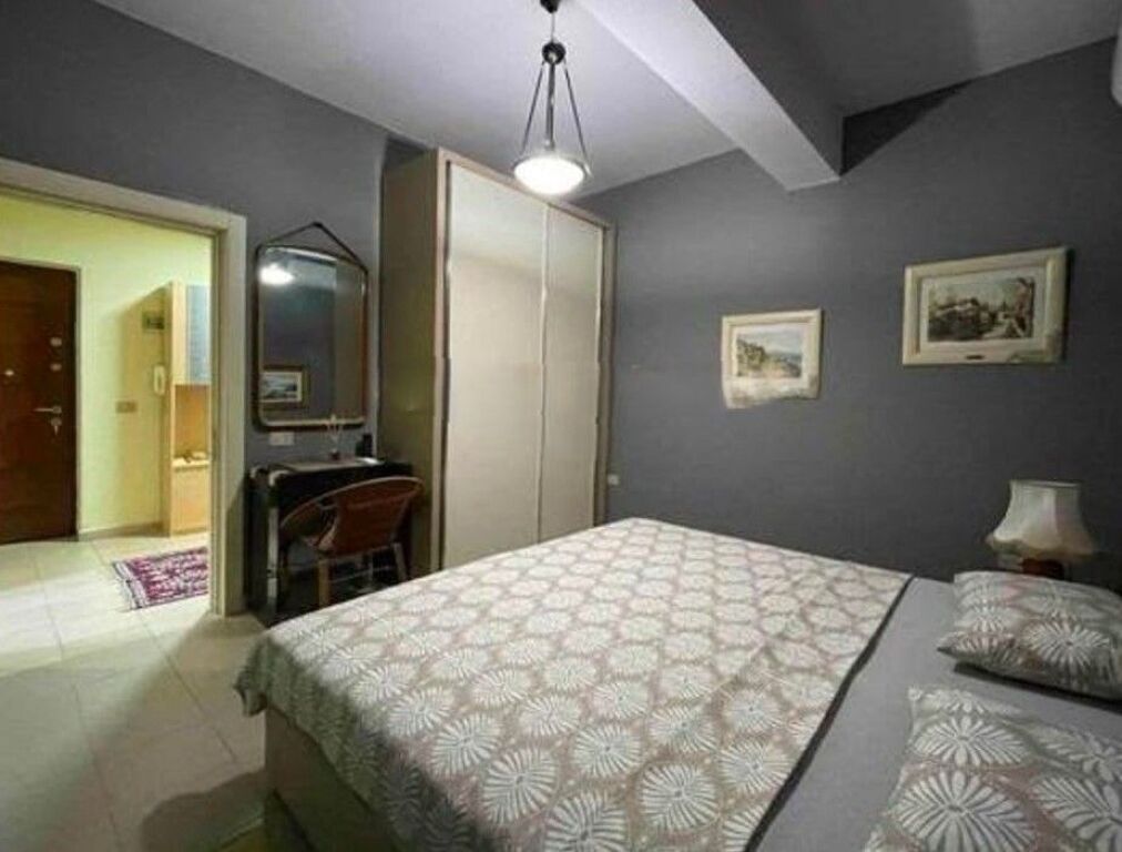 Appartamento 1+1+ cucina separata al Viale Zogu i Pare!