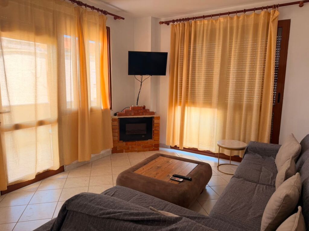 Shitet Apartament 1+1 në Golem – Pranë Fafa Resort