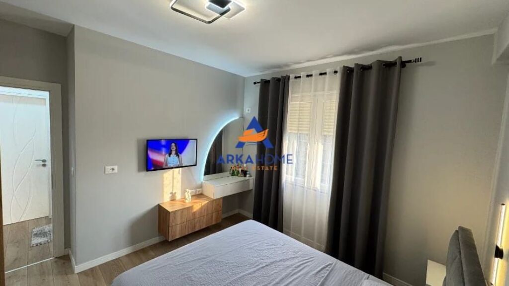 SHITET APARTAMENT 2+1+ANKES+BALLKON "BULEVARDI DONALD TRUMP" 11.000.000 LEKE