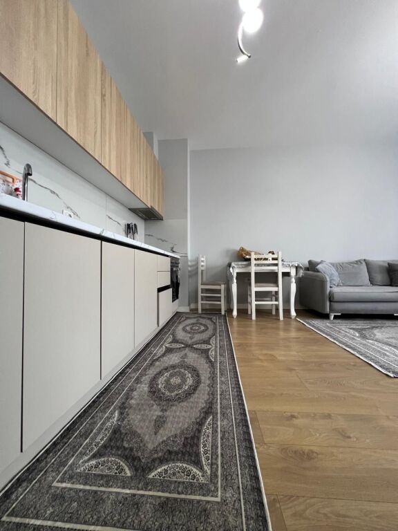 Shitet Apartament 2+1+Post Parkimi, Rruga e Dibres, Tirane.
