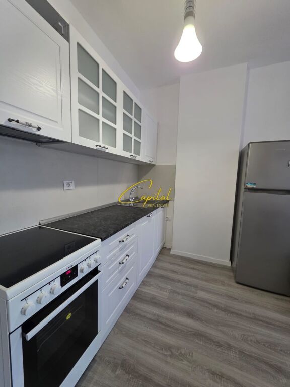 APARTAMENT ME QIRA 1+1 RRUGA DRITAN HOXHA 55.000 LEKE