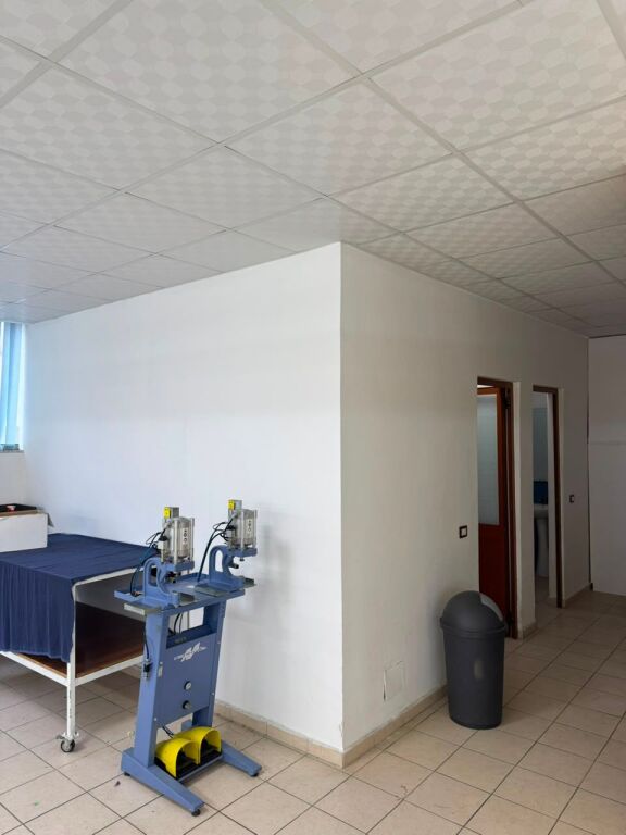 Fully Equipped Garment Factory for Rent – 1,400 m²