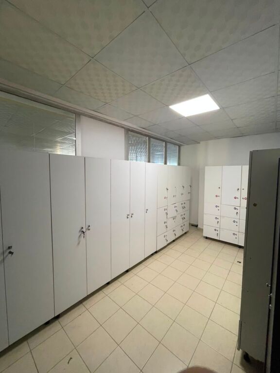 Fully Equipped Garment Factory for Rent – 1,400 m²