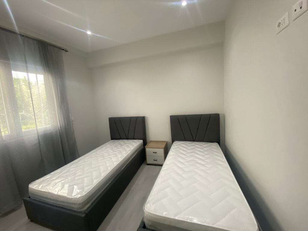 Apartment 2+1 + parking space for rent Kodra e Priftit