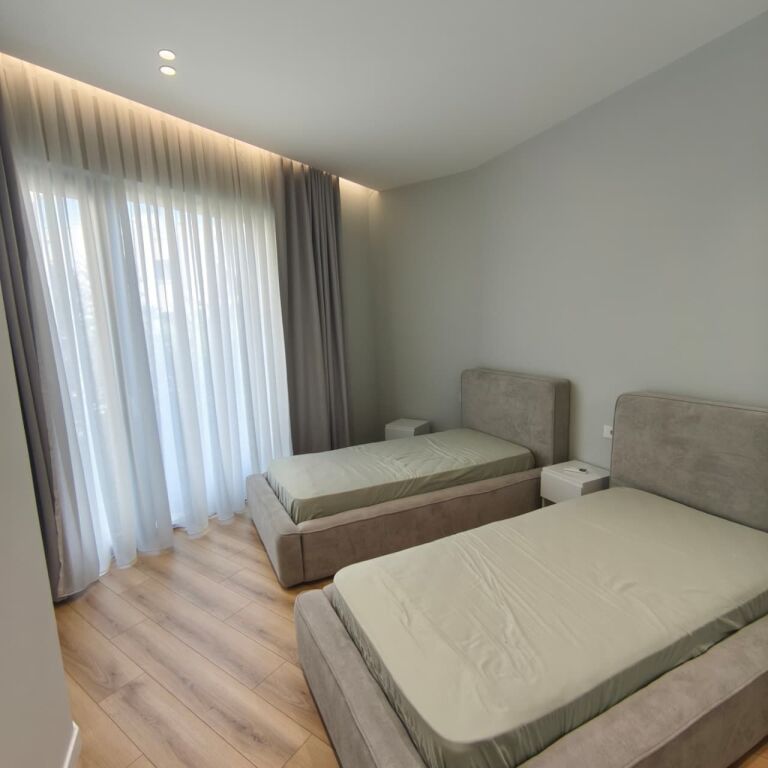 🏡 JEPET ME QIRA APARTAMENT 3+1 – GREEN VALLEY, PRANË LIQENIT TË THATË