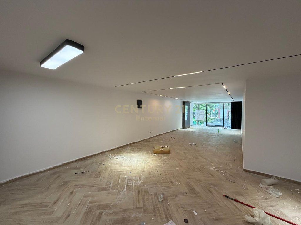 Commercial Space Main Road for Rent near the United School
