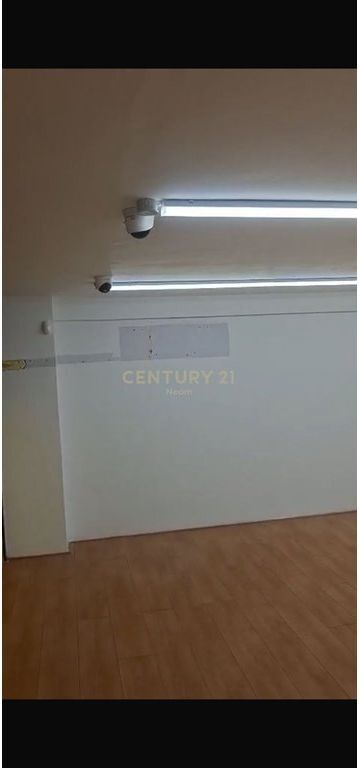 🏢 Duplex Commercial Space for Rent | Myslym Shyr, Tirana