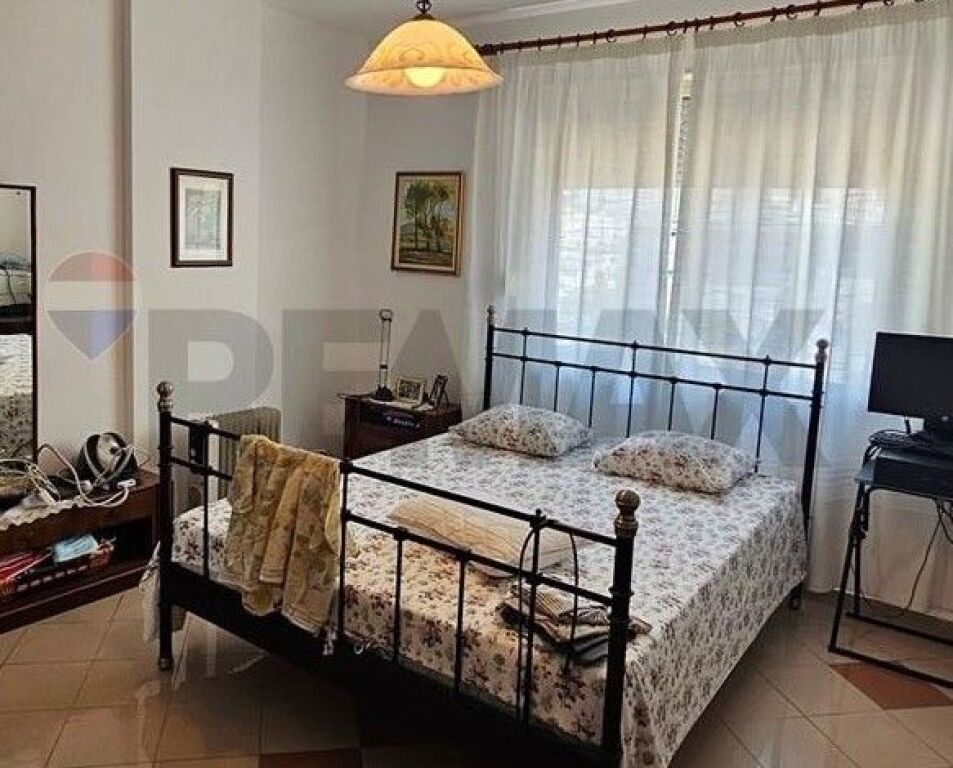 SHITET APARTAMENT 2+1 PRANË PAZARIT TË RI  ID:530571001-297