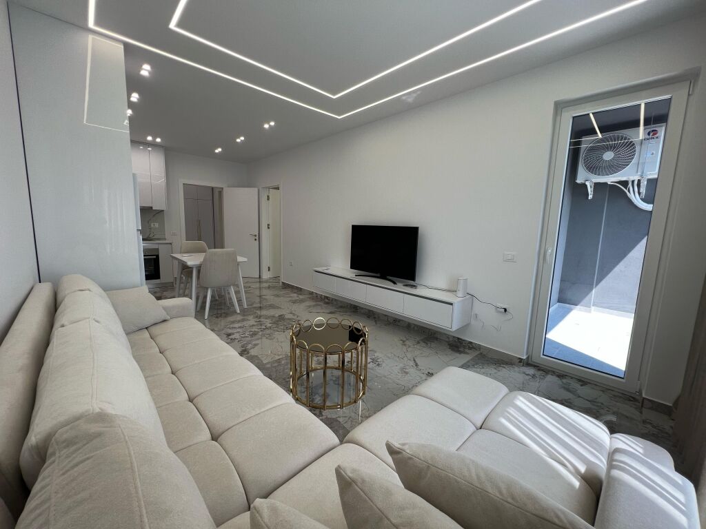 Jepet me qira apartament 1+1 në Paskuqan