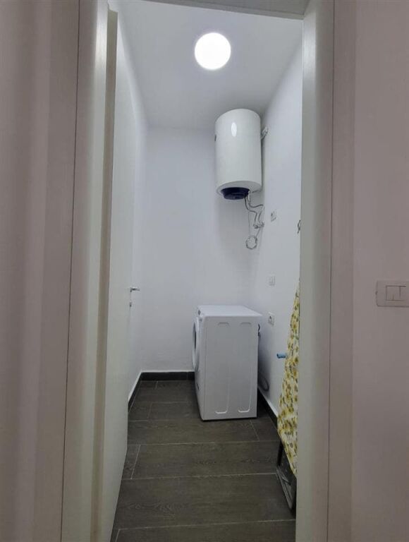 Apartament Me Qera 1+1 Tek Varri i Bamit (ID B2101141) Tirane.