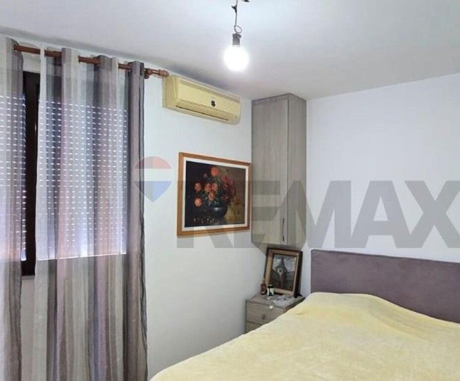 Shitet - Apartament 2+1 tek Ish Fusha Aviacionit
